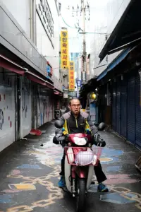 餃子のまるかわ ポスター